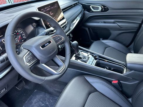 New 2026 Jeep Compass Latitude w/ Sun and Sound Group image 10