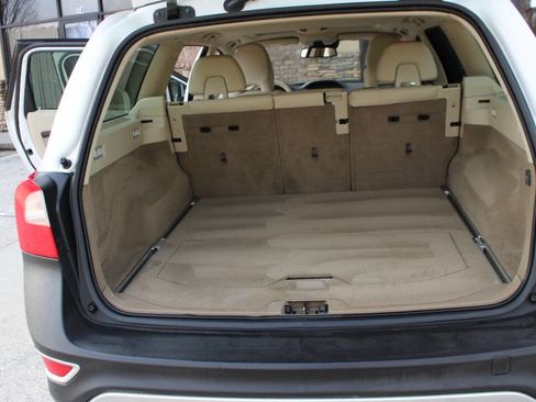 Used 2013 Volvo XC70 3.2 image 23