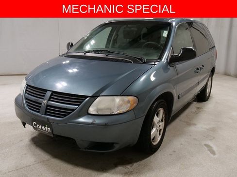 Used 2007 Dodge Caravan SXT w/ Popular Equipment Group I image 15
