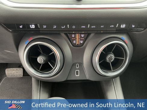 Used 2025 Chevrolet Blazer LT image 12