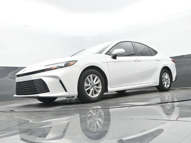 Used 2026 Toyota Camry LE FWD image 12