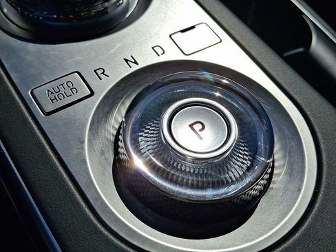 Used 2025 Genesis GV70 2.5T image 15