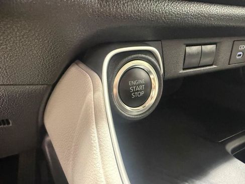 Certified 2025 Toyota Grand Highlander AWD image 32