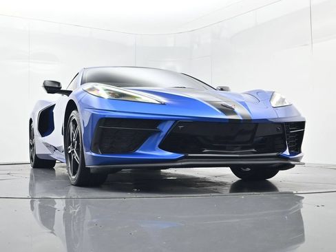 Used 2022 Chevrolet Corvette Stingray Premium Conv w/ Z51 Performance Package RWD image 51