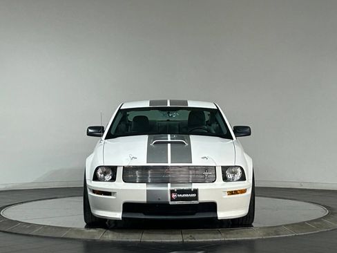 Used 2007 Ford Mustang GT RWD image 3