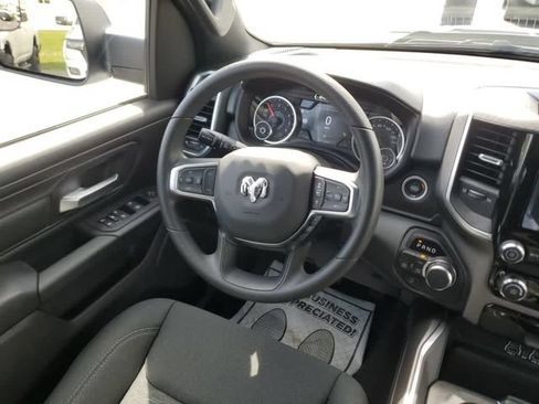 New 2026 RAM 1500 Express AWD/4WD image 17