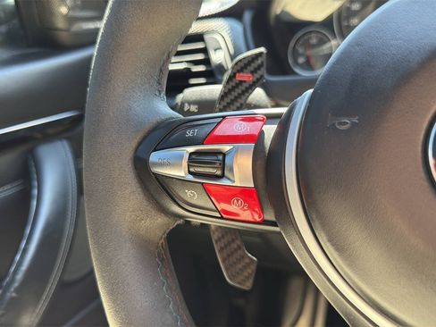 Used 2015 BMW M4 Coupe RWD image 32