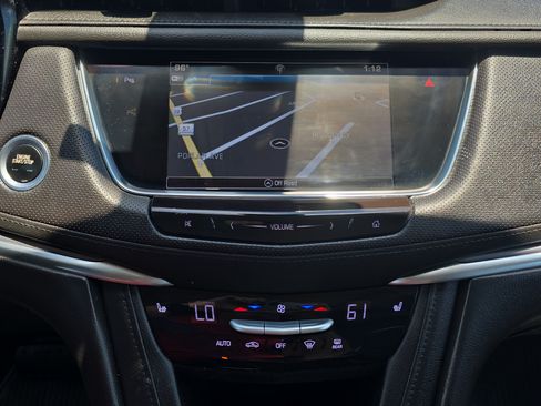 Used 2018 Cadillac XT5 Luxury w/ Driver Awareness Package FWD image 22