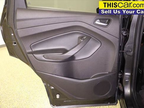 Used 2017 Ford Escape SE FWD image 32