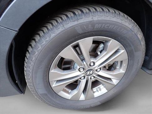 Used 2013 Hyundai Santa Fe Sport w/ Popular Equipment Pkg AWD/4WD image 7