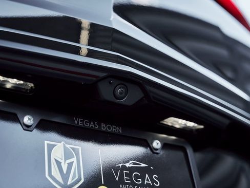 Used 2025 Lamborghini Urus SE image 14