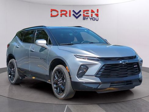 Used 2024 Chevrolet Blazer RS w/ Driver Confidence II Package FWD image 7