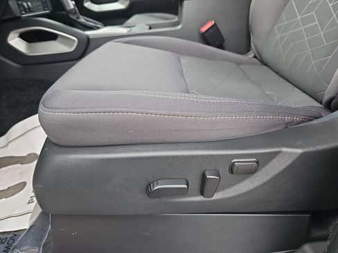 Used 2025 Nissan Frontier SV w/ SV Convenience Package image 31