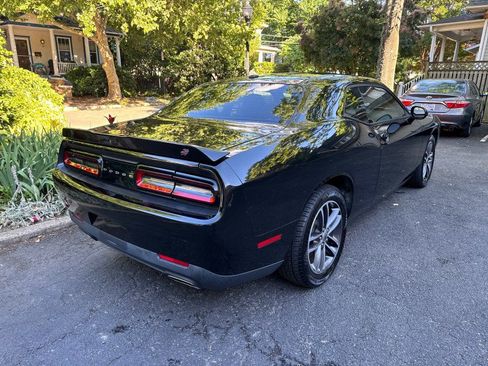 Used 2019 Dodge Challenger SXT AWD/4WD image 5