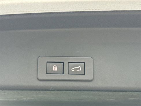 Used 2020 Subaru Ascent Limited image 16