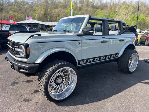 Used 2021 Ford Bronco Outer Banks image 16