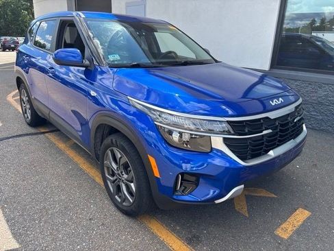 Certified 2024 Kia Seltos LX AWD/4WD image 1