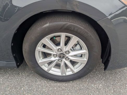 Used 2025 Toyota Camry LE FWD image 11