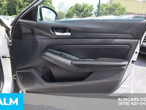 Used 2020 Nissan Altima 2.5 S FWD image 25