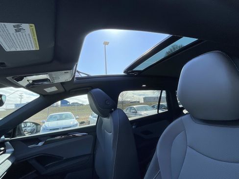 New 2026 Volkswagen Tiguan SE R-Line FWD image 19