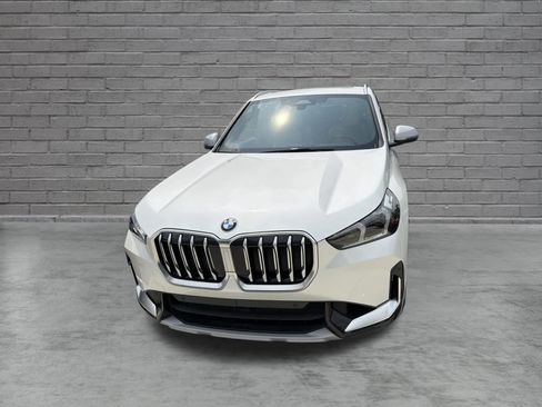 Used 2023 BMW X1 xDrive28i w/ Convenience Package AWD/4WD image 2