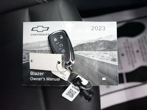 Used 2023 Chevrolet Blazer LT AWD/4WD image 52