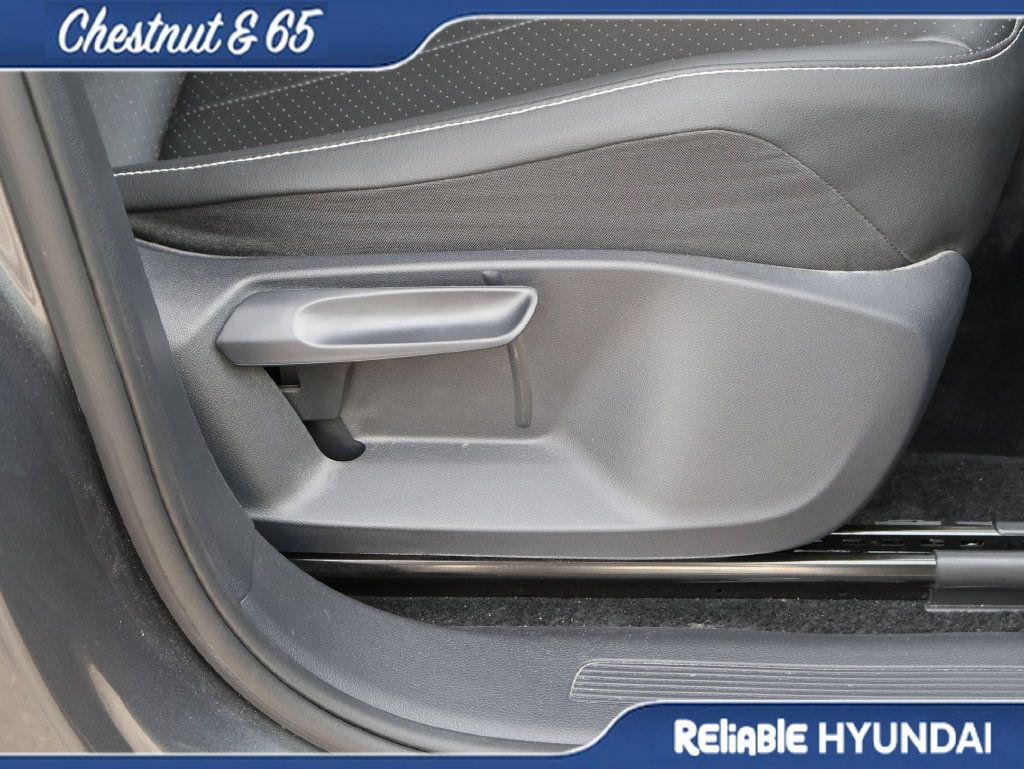 Used 2023 Volkswagen Tiguan SE FWD image 10