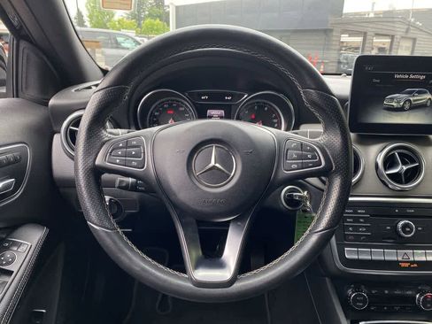 Used 2018 Mercedes-Benz GLA 250 4MATIC image 20