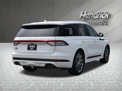 Used 2021 Lincoln Aviator Grand Touring w/ Equipment Group 302A AWD/4WD image 10