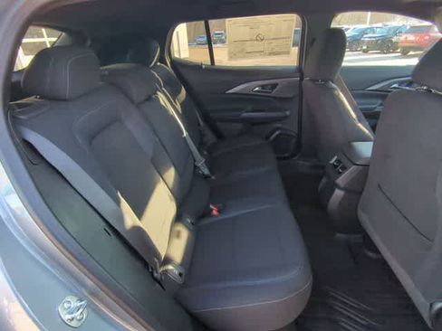 New 2026 Chevrolet Equinox EV LT image 26