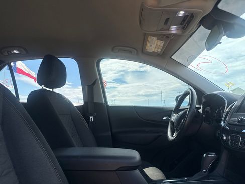Used 2020 Chevrolet Equinox LT FWD image 25