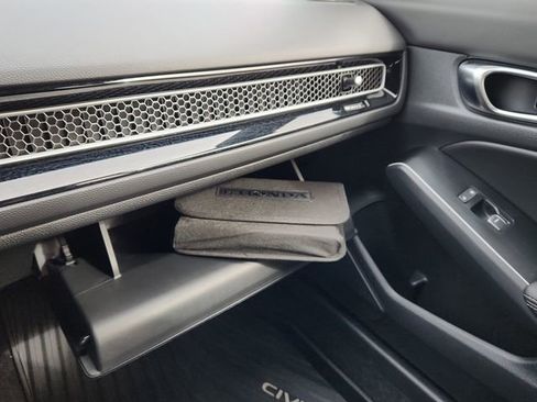 Used 2025 Honda Civic Sport Touring image 44