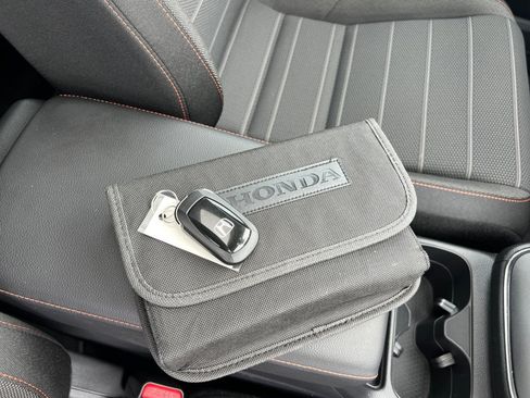 Used 2026 Honda CR-V Sport image 33