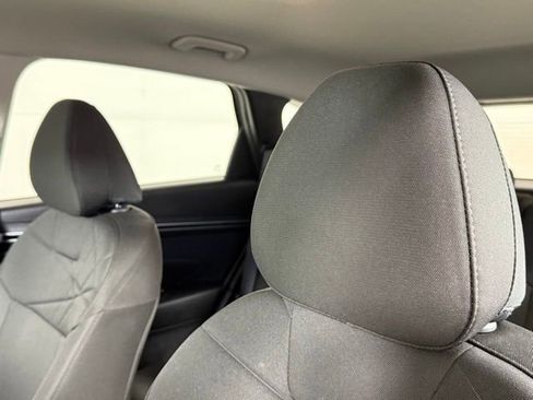 Used 2024 Hyundai Tucson SE image 11