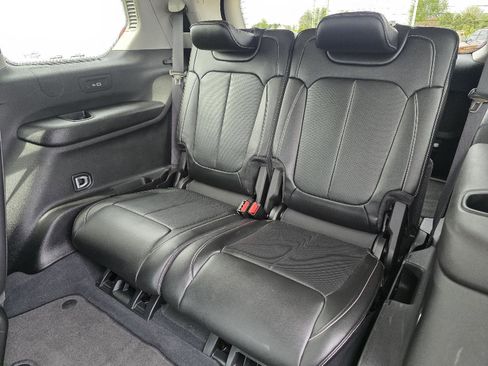 Used 2023 Jeep Grand Cherokee L Limited w/ Luxury Tech Group II image 25