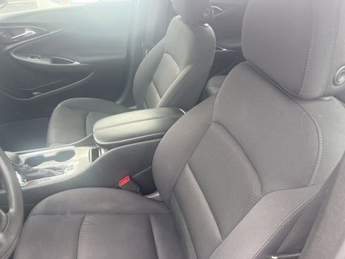 Used 2023 Chevrolet Malibu LT image 9