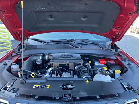 Used 2025 Jeep Compass Limited image 33