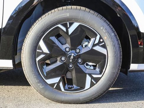 New 2026 Kia Niro Wind FWD image 10