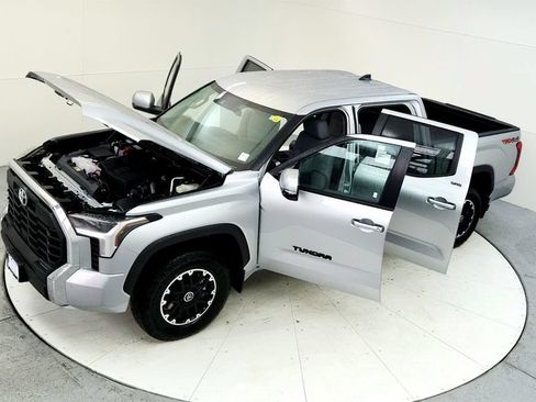 Used 2024 Toyota Tundra SR5 w/ TRD Off-Road Package AWD/4WD image 18