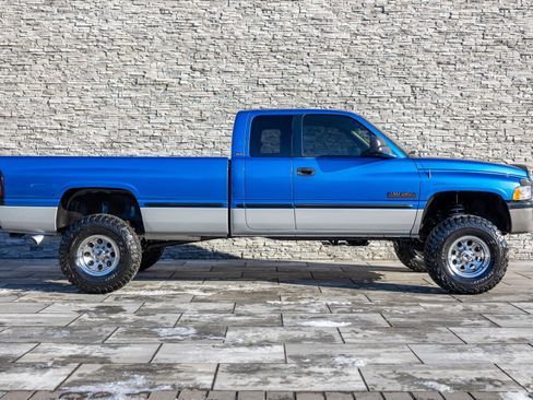 Used 1999 Dodge Ram 2500 Truck 4dr Quad Cab 139 WB HD 4WD image 9