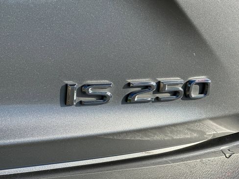 Used 2015 Lexus IS 250 image 38