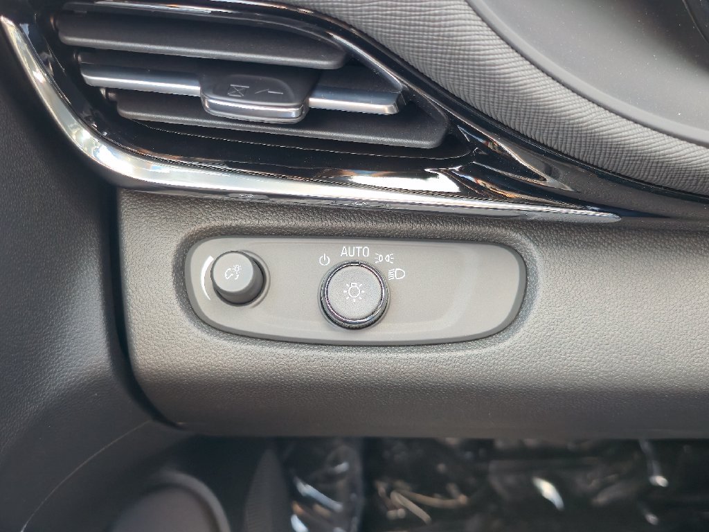 New 2026 Buick Envista Sport Touring w/ Convenience I Package FWD image 19