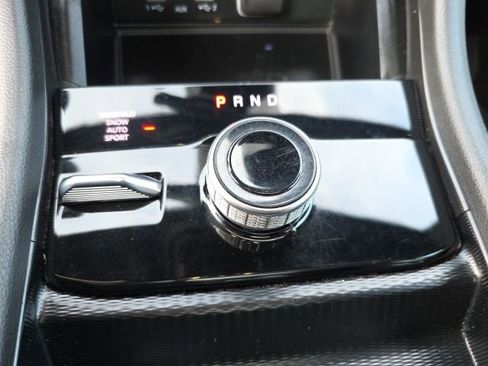 Used 2024 Jeep Grand Cherokee L Limited w/ Luxury Tech Group II image 30