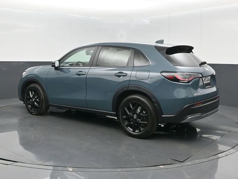 Certified 2025 Honda HR-V Sport image 6