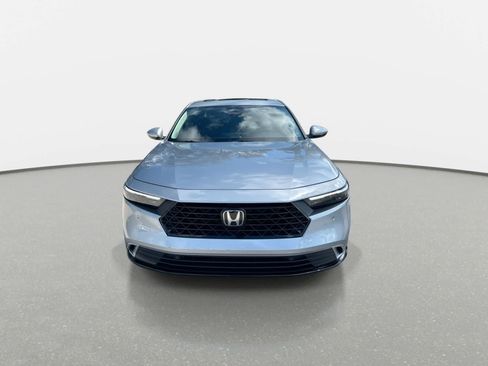 Used 2023 Honda Accord EX-L image 3