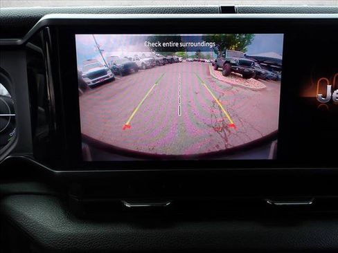 Used 2024 Jeep Wrangler Unlimited w/ Technology Group AWD/4WD image 16