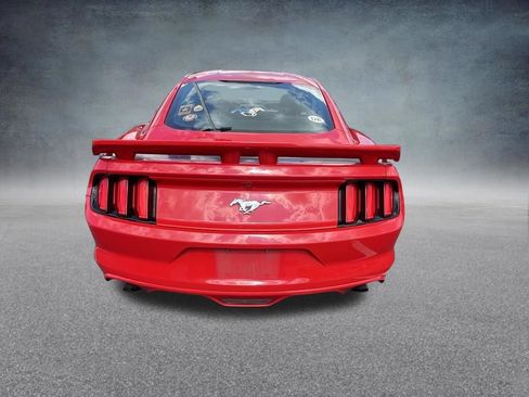 Used 2015 Ford Mustang Coupe RWD image 7