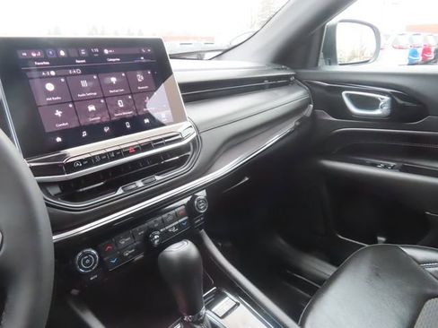 Used 2023 Jeep Compass Altitude w/ Convenience Group image 35