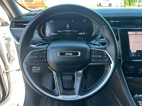 Used 2022 Jeep Grand Cherokee L Limited w/ Luxury Tech Group II AWD/4WD image 20