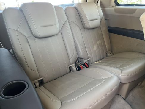 Used 2014 Mercedes-Benz GL 450 4MATIC image 34